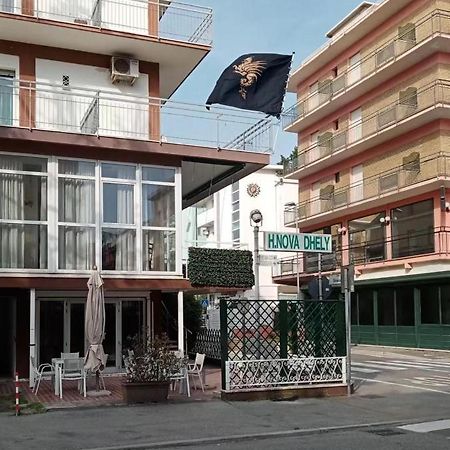 Hotel Nova Dhely Rimini Eksteriør bilde
