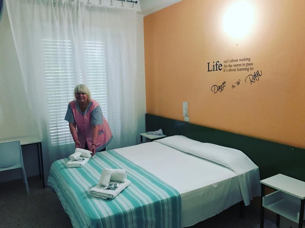 Hotel Nova Dhely Rimini Eksteriør bilde