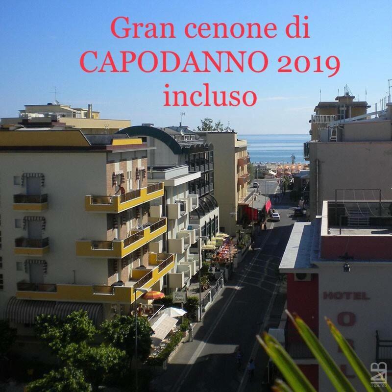 Hotel Nova Dhely Rimini Eksteriør bilde