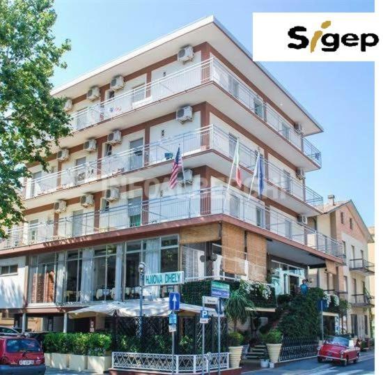 Hotel Nova Dhely Rimini Eksteriør bilde